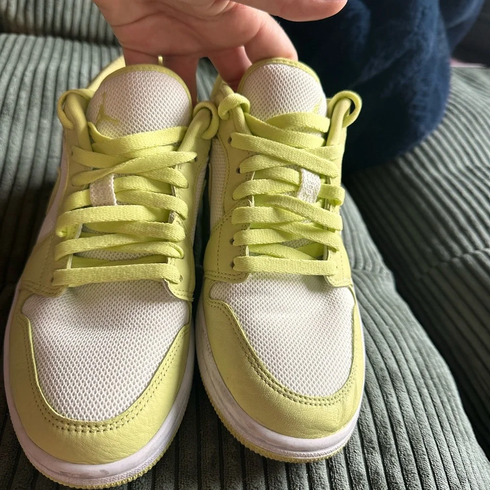 Lime Green Nike low Dunks - Picture 4 of 7